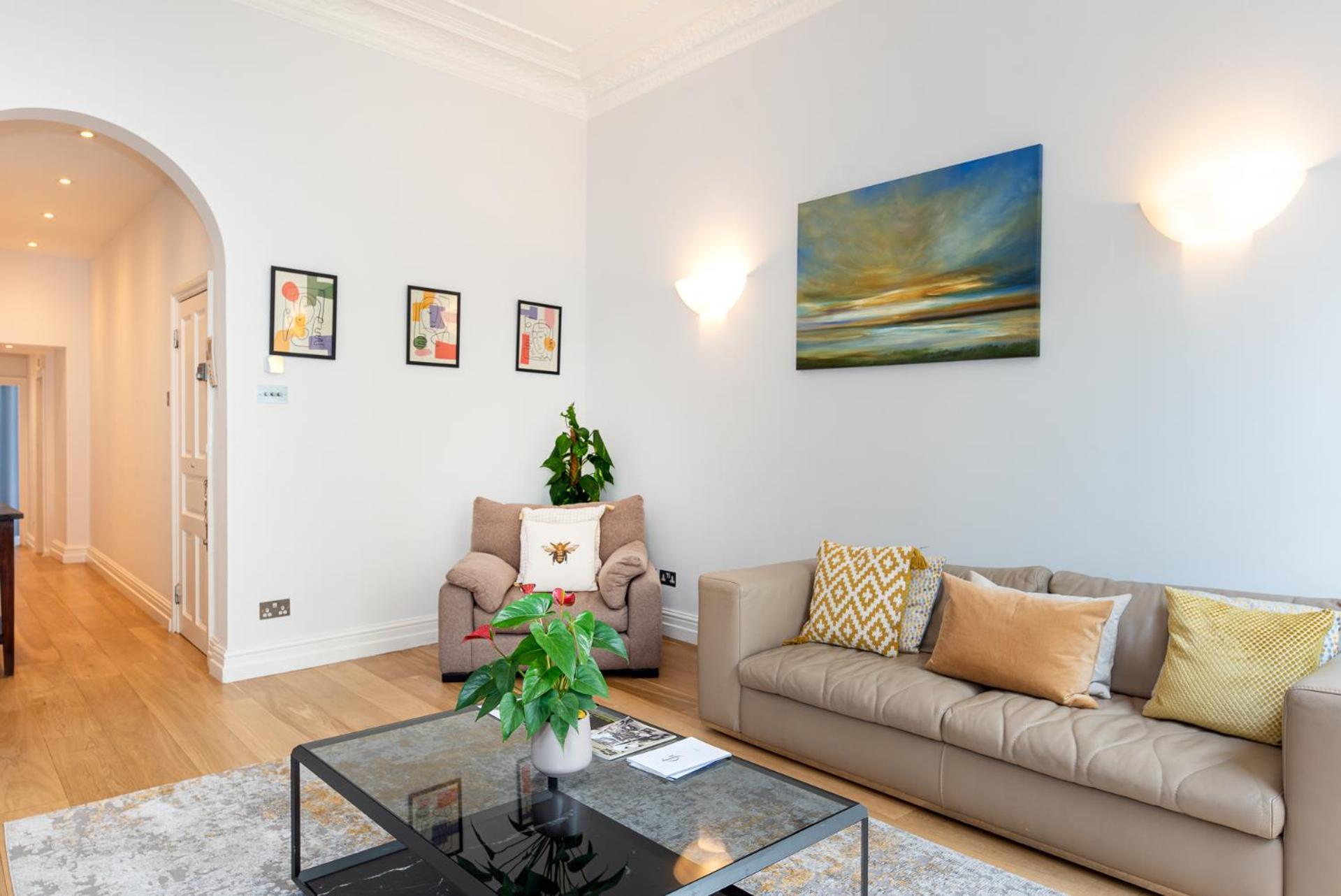 2-Bedroom Victorian Apartment In Kensington Лондон Екстер'єр фото